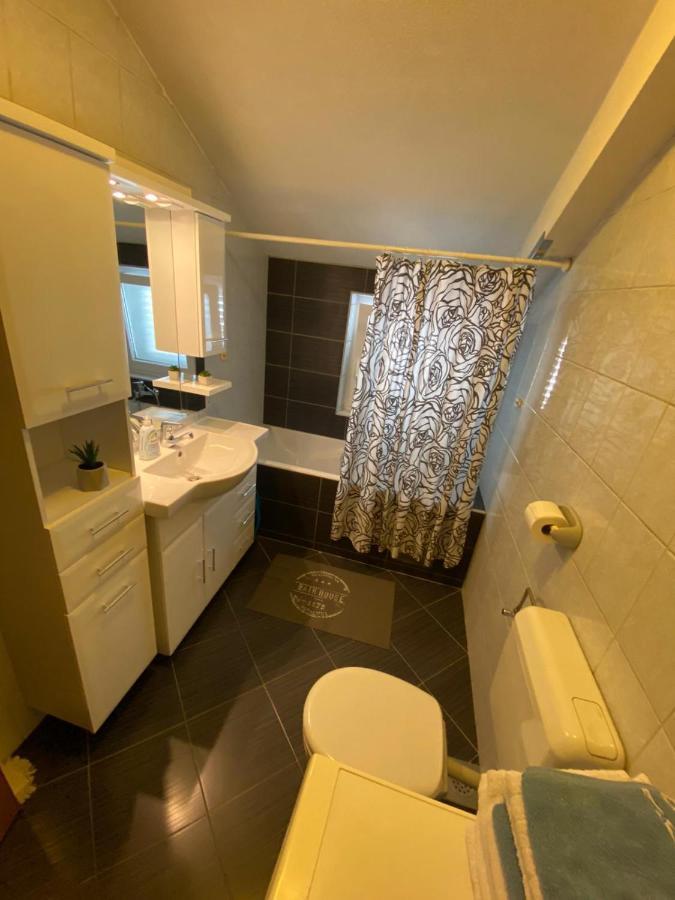 Apartman Beus Makarska Esterno foto