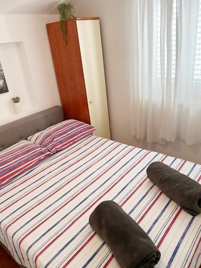 Apartman Beus Makarska Esterno foto